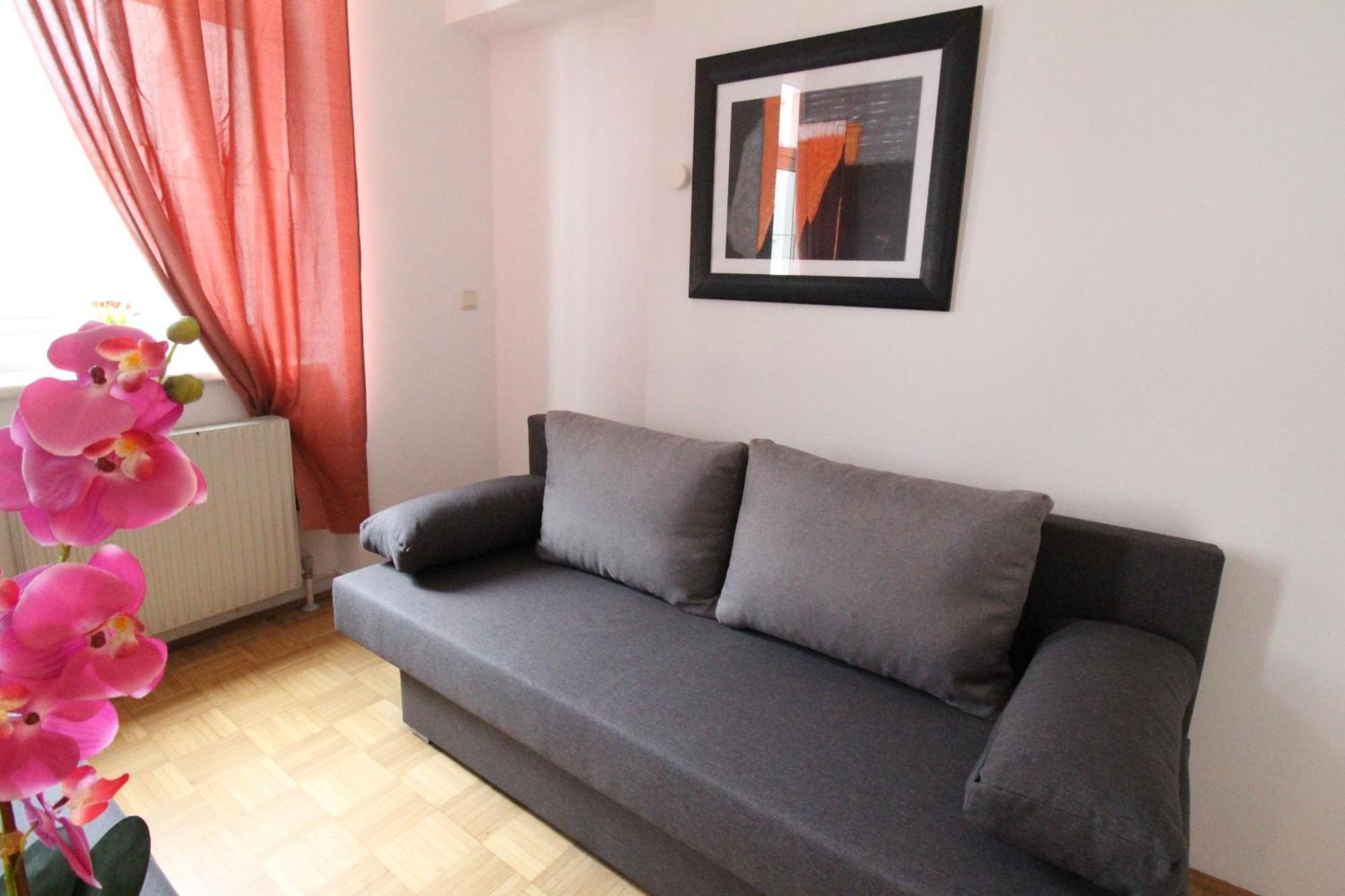 Zx Quad Room In Meidling Viena Exterior foto